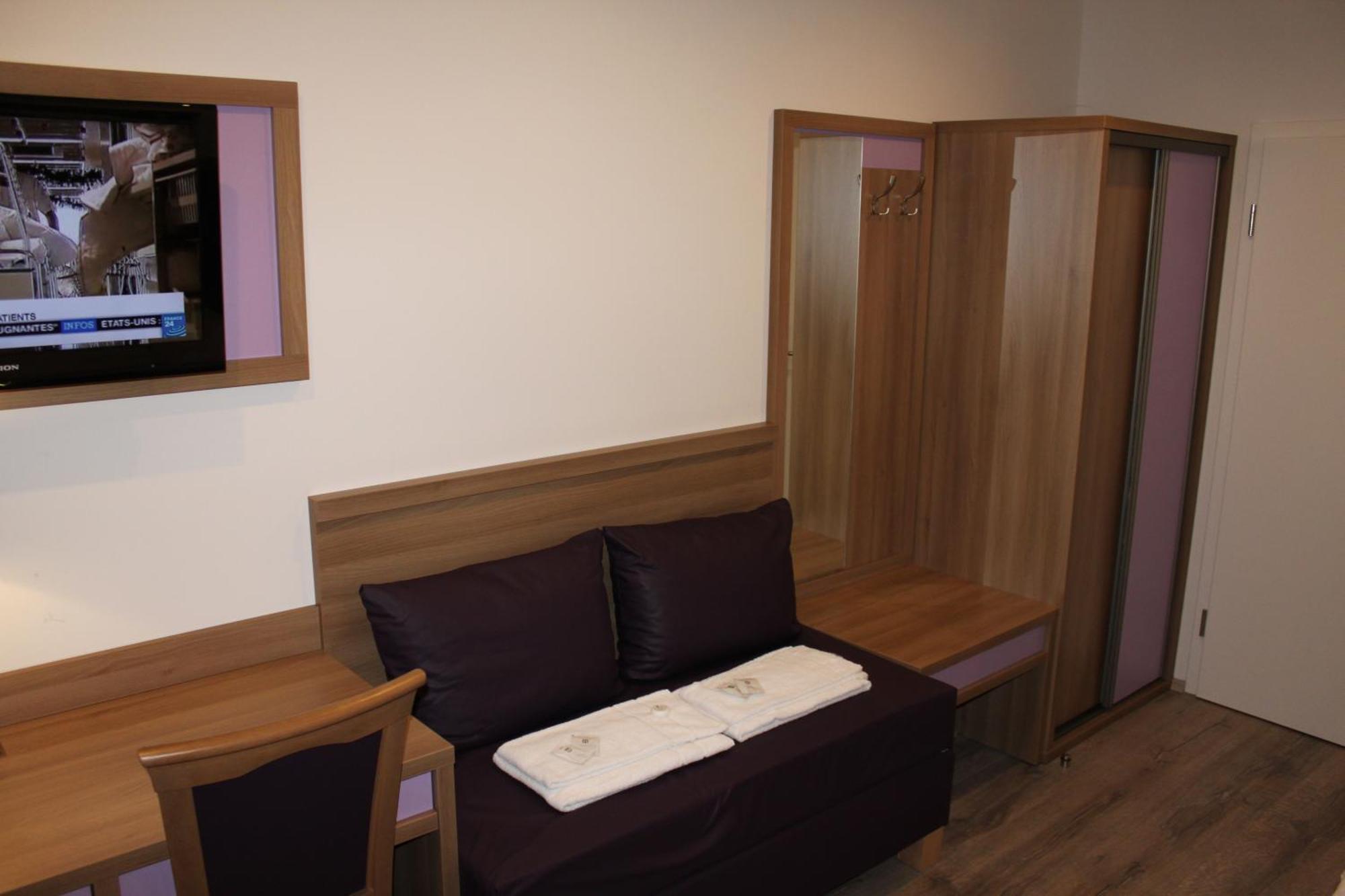 Slamba Hostel Аугсбург Номер фото